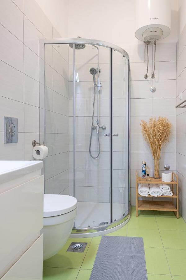 Studio Apartment Les - 4 Min Walk From Amphiteatre 普拉 外观 照片
